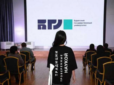 Алдар Дамдинов требует 700 рублей с преподавателей БГУ: как федеральный грант ушёл в &laquo;малахитовые скрепки&raquo; от &laquo;Паравеб&raquo;