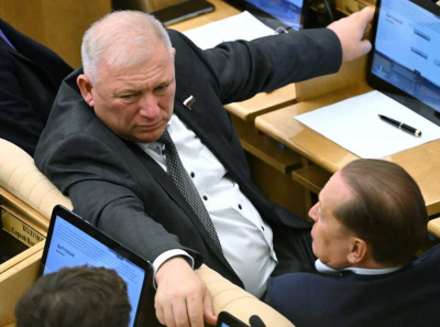 Единая Россия без прикрытия: Вороновский стал подозреваемым по делу о взятке на 25 млн