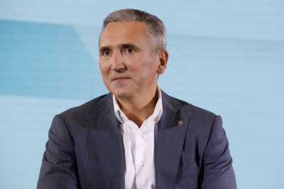 Попасть на Гоцыка: бизнес губернатора Моора дает трещину