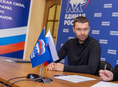 Жители Екатеринбурга требуют проверки доходов депутата от Единой России Вихарева