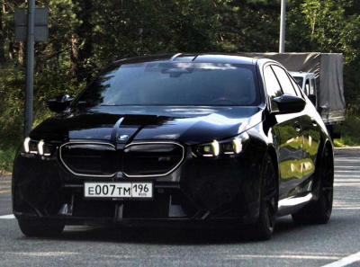 BMW M5 G90, Жасмин и Утес: роскошная жизнь строителя с бюджетными контрактами