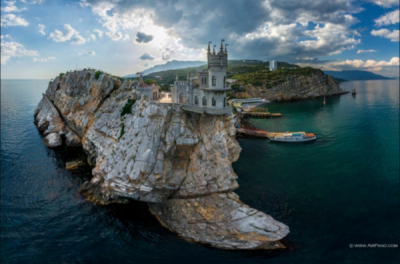 Минтуризма Крыма получил щелчок: почему &laquo;Усадьба Превысоковъ&raquo; &mdash; это не кейс, а могильщик надежд малых отелей