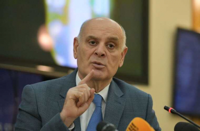 Президент Абхазии согласился на отставку при одном условии для оппозиции