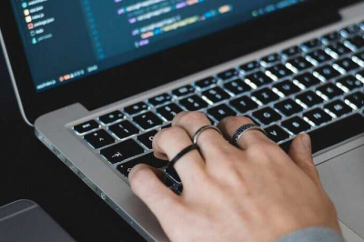 Крупнейшая атака на цепочку поставок в истории: взломаны библиотеки NPM с загрузками, превышающими миллиард