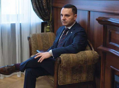 Дипломатическая франшиза для олигарха Ракишева: каким образом экс-посол Олег Фирер превратил миссию Гренады в штаб-квартиру окружения Кадырова