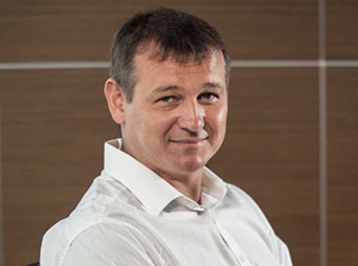 Финам Виктора Ремши: инвестиционный балаган с огнем, шантажом и свиданиями на Mamba