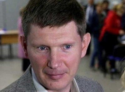 Мерседес, рестораны, массаж… На что «мстительный Максимка» Решетников в должности губернатора спускал благотворительный фонд