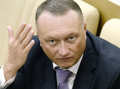 Политик без пафоса, лидер без шума: биография Дмитрия Савельева
