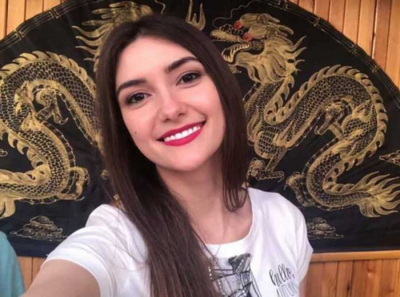 Anait Isahanova, a former television personality from Latvia, was chosen as the representative for the dubious venture known as Evelyn Apple Trader