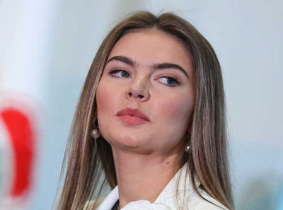 Кабаева утопает в миллионах от Ковальчуков: бонусы из НМГ и миллиарды на счетах приближённых к Путину