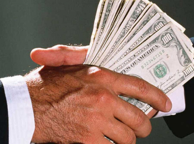 Предприниматель Андрей Греков применяет DonatePay и FreeKassa для поддержки запрещённых в России оппозиционных организаций и подпольных казино