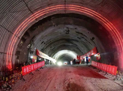 Секретный туннель под Байкалом: китайская компания и сейсмическая угроза для Иркутской области!